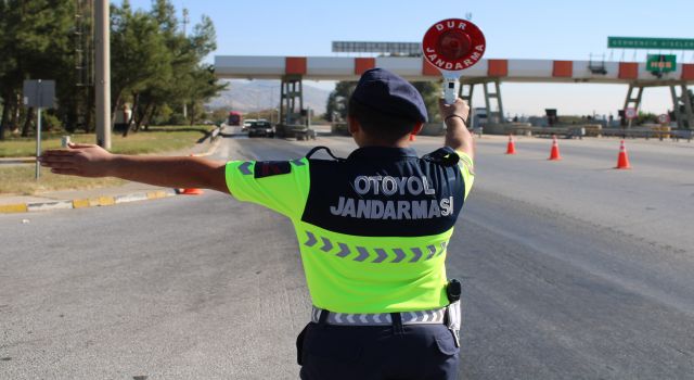 Son 1 ayda 30 bin araç cezadan kaçamadı