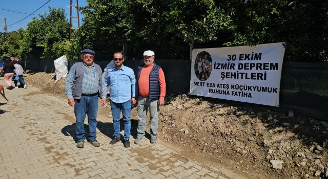 Atça'da geleneksel hayır şehitlere adandı, paramotor gösterisi ise ilgi topladı