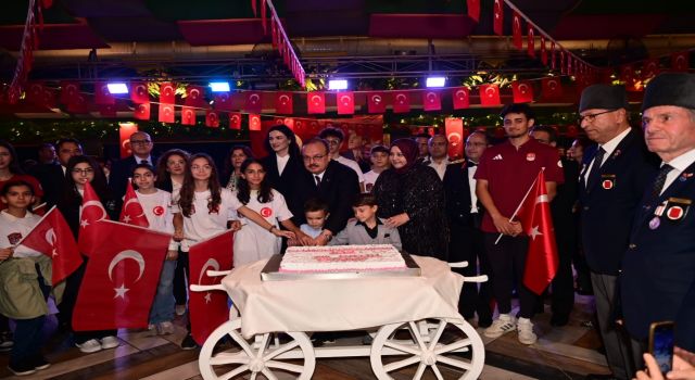 Aydın’da Cumhuriyet coşkusu resepsiyonla taçlandı