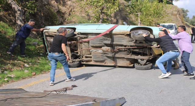 Gazetecileri önce tehdit sonra darp edip telefonu gasp ettiler