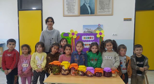 Bozdoğan’da minikler ekmek yapmasını öğrendi