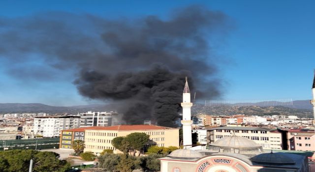 Nazilli’de eski kütüphane binasında yangın