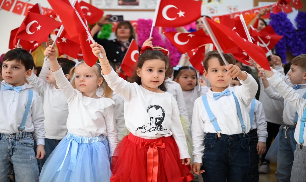 Aydın Büyükşehir Belediyesi Çocuk Gelişim Merkezleri’nde 23 Nisan Etkinlikleri Gerçekleştirildi