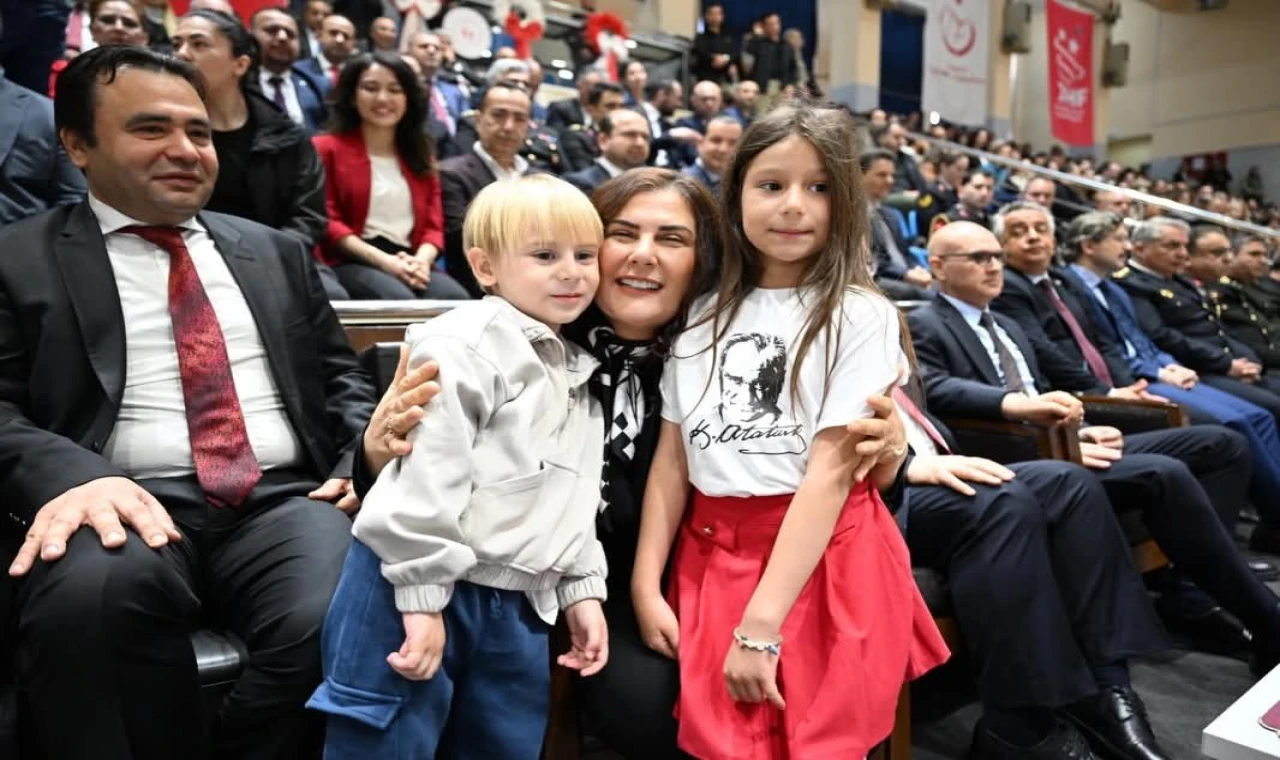 Başkan Çerçioğlu 23 Nisan Kutlamalarına Katıldı