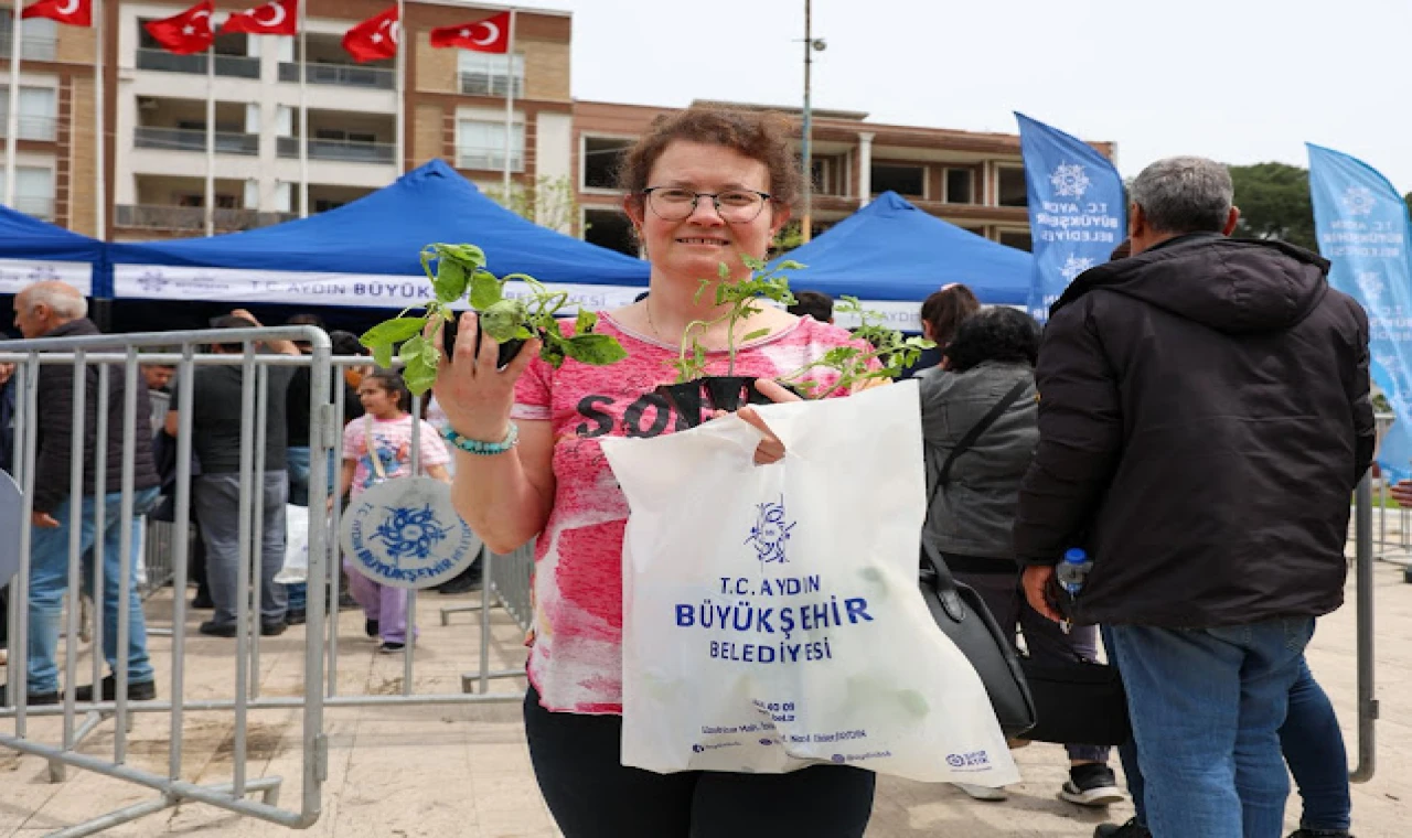 BAŞKAN ÇERÇİOĞLU ATA TOHUMLARINA SAHİP ÇIKIYOR