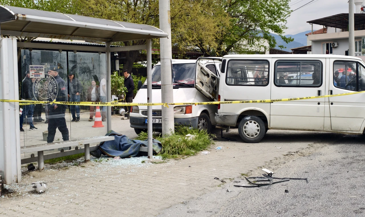 Buharkent’te Korkunç Kaza: 79 Yaşındaki Yolcu Olay Yerinde Öldü