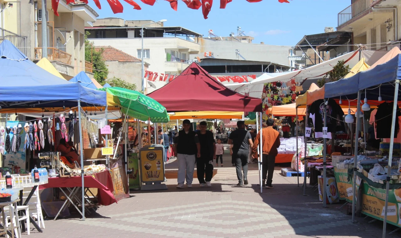 54. Uluslararası Sultanhisar-Atça Nysa Çilek Festivali Coşkuyla Başladı