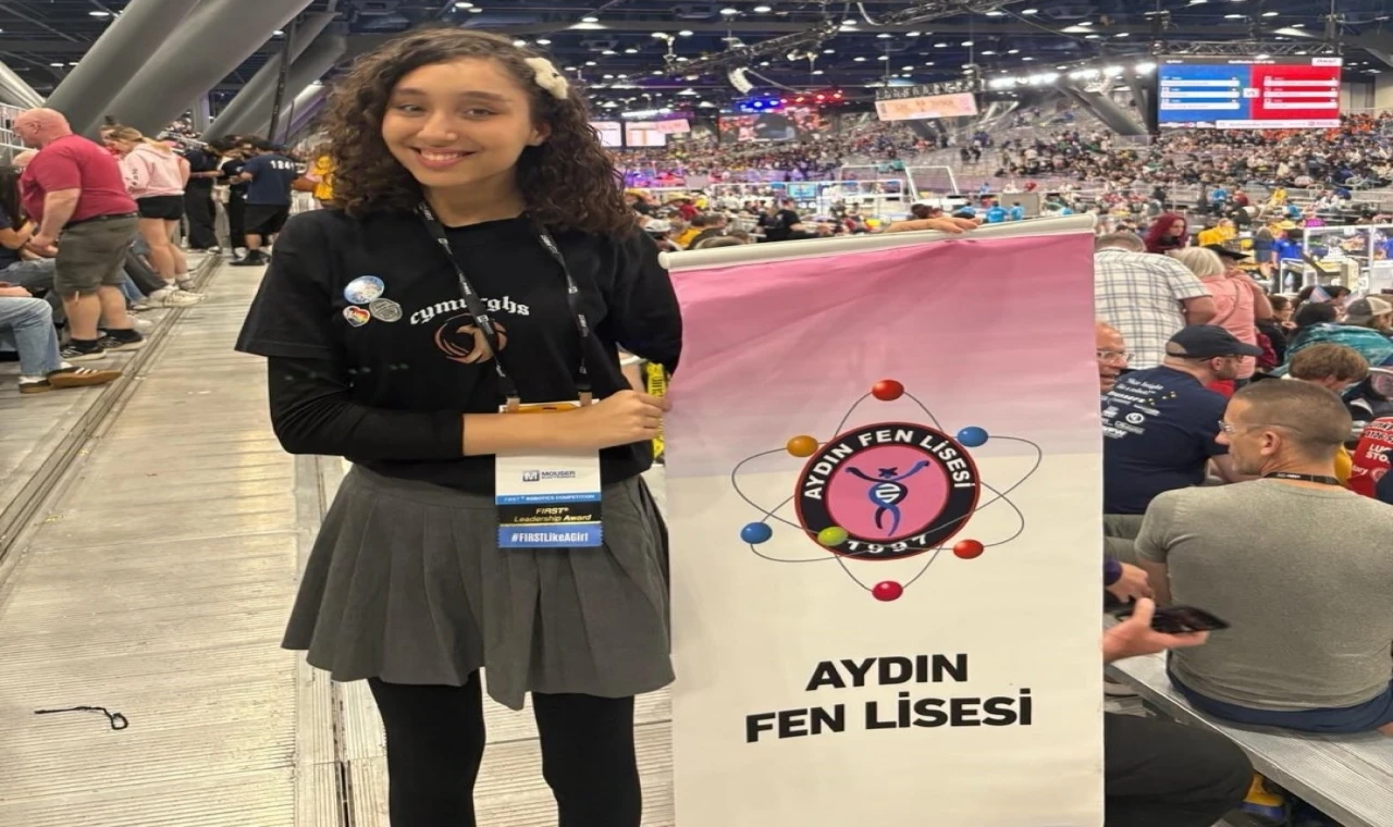 Aydınlı Öğrencinin Uluslararası Başarısı Gururlandırdı