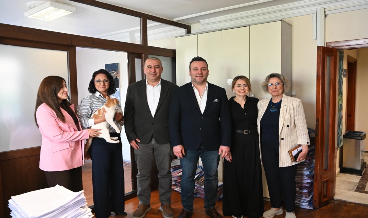 BAŞKAN VEKİLİ TAHSİN DEMİRTAŞ’TAN KUŞADASI BELEDİYESİ EK HİZMET BİNASINA ZİYARET
