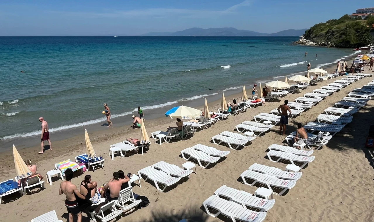 Kuşadası Bayrama Hazır 40 Kilometrelik Sahil Şeridinde Yoğun Mesai Tamamlandı