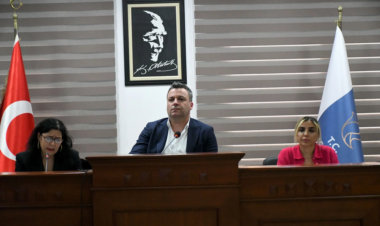 KUŞADASI BELEDİYE MECLİSİ’NDEN KENT İLE İLGİLİ ÖNEMLİ KARARLAR