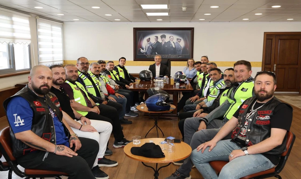 Nazilli’de Motosiklet Kulüplerinden Başkan Tetik’e Ziyaret
