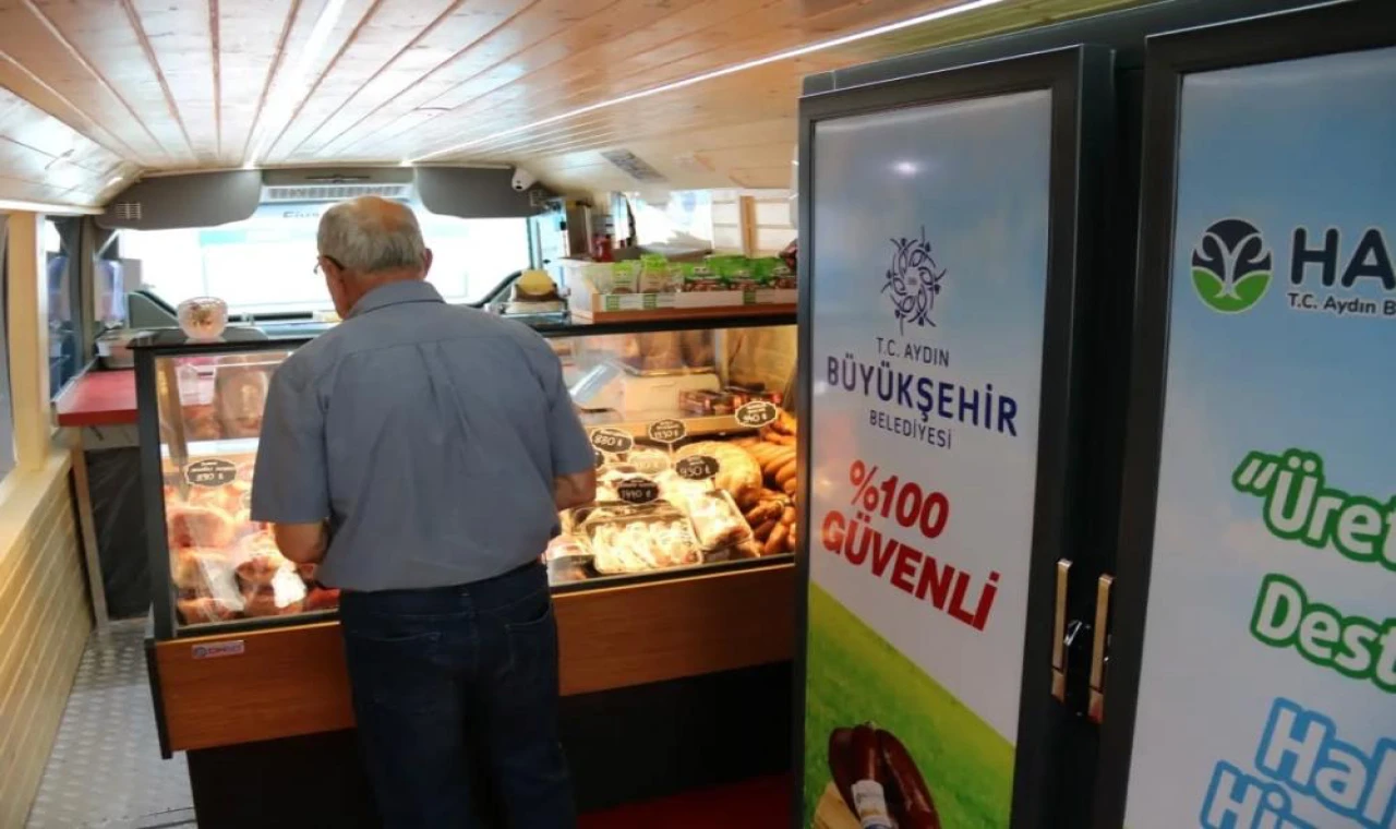 Aydın Büyükşehir Belediyesi'nin mobil hizmetleri Yenipazar'da yoğun ilgi gördü