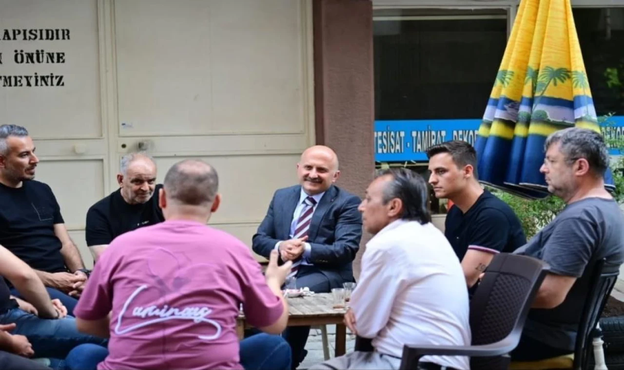 Aydın Valisi Varol, Gençlik Caddesi'nde esnafla buluştu