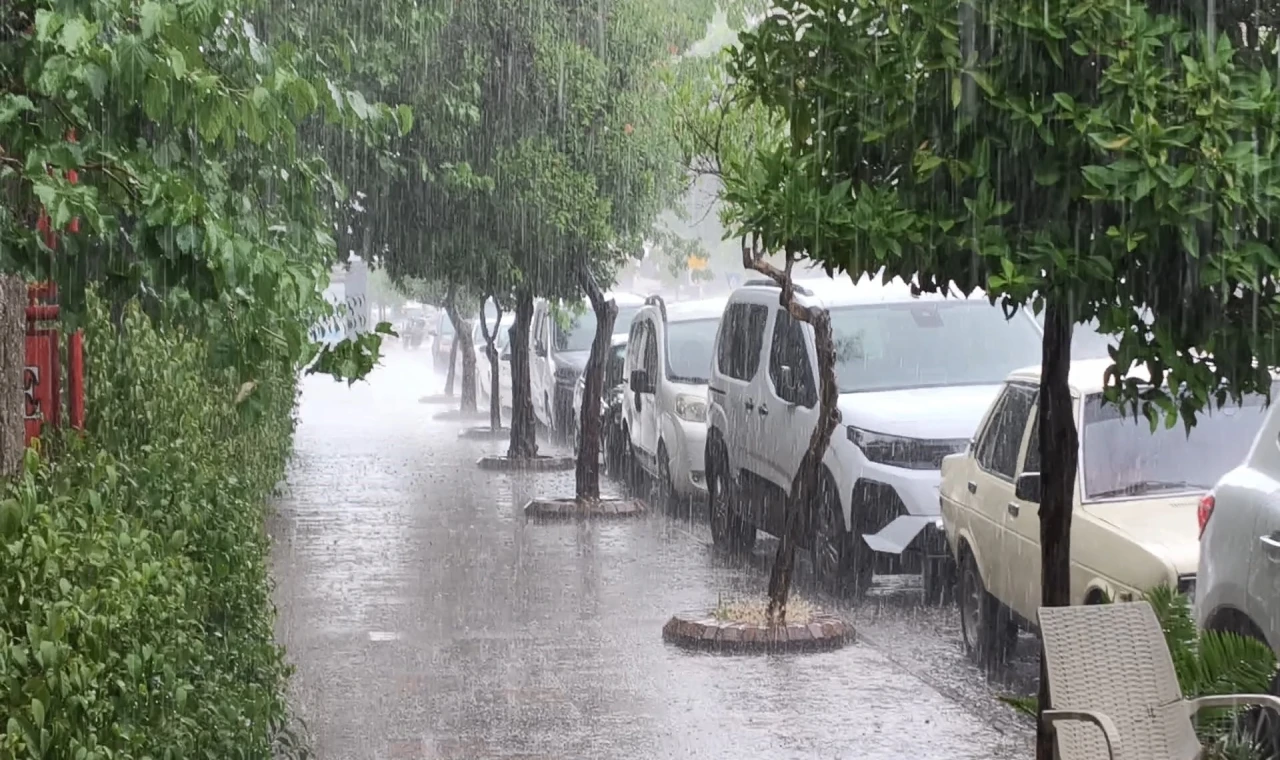 Aydın'ın doğu ilçeleri için kuvvetli yağış uyarısı