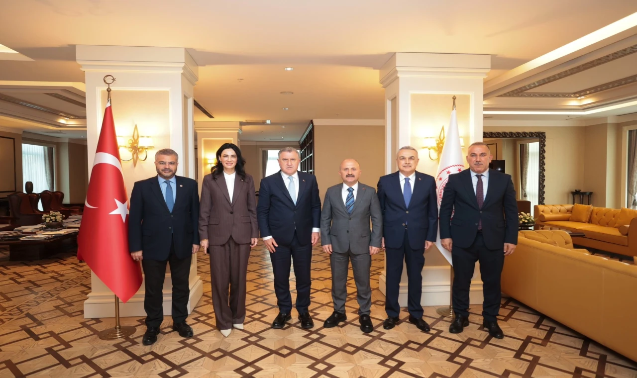 Aydın'ın spor yatırımları Bakan Bak ile görüşüldü