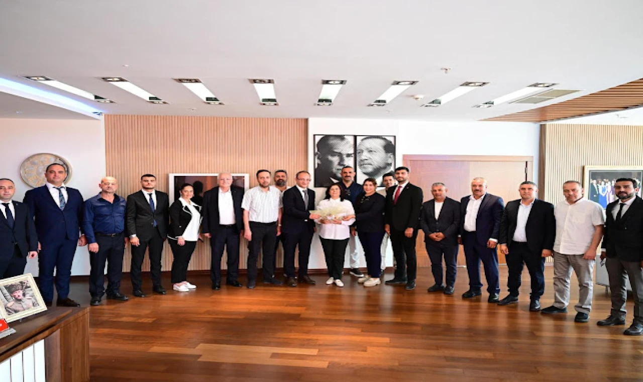 BAŞKAN ÇERÇİOĞLU’NA AK PARTİ DİDİM’DEN ZİYARET