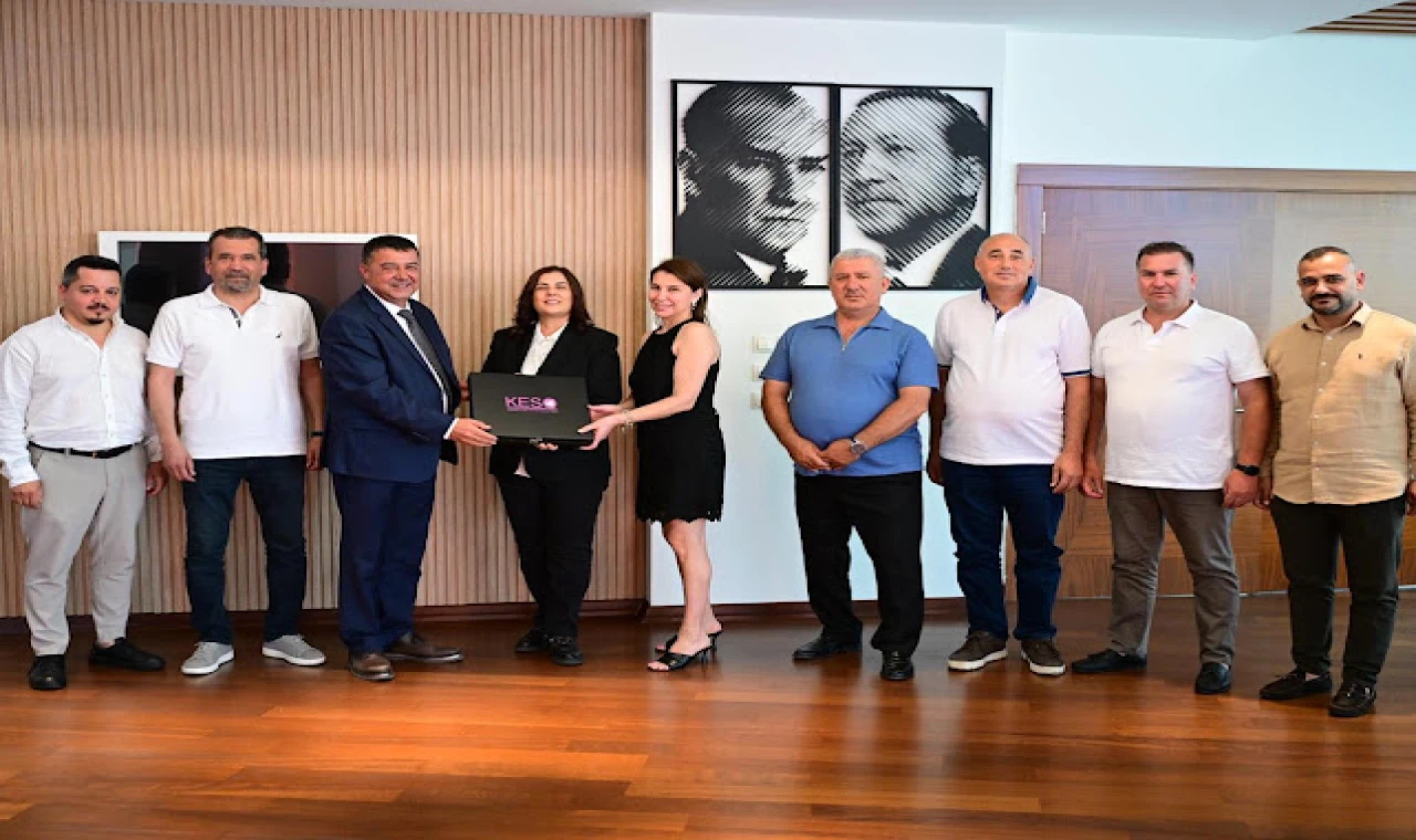 BAŞKAN ÇERÇİOĞLU’NA KUŞADASI ESNAF VE SANATKARLAR ODASI’NDAN ZİYARET