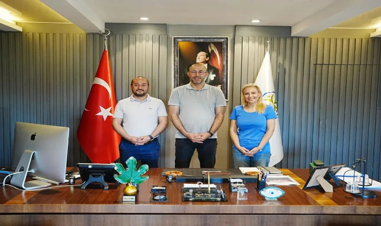 Başkan Zencirci’ye Babalar Günü Ziyareti