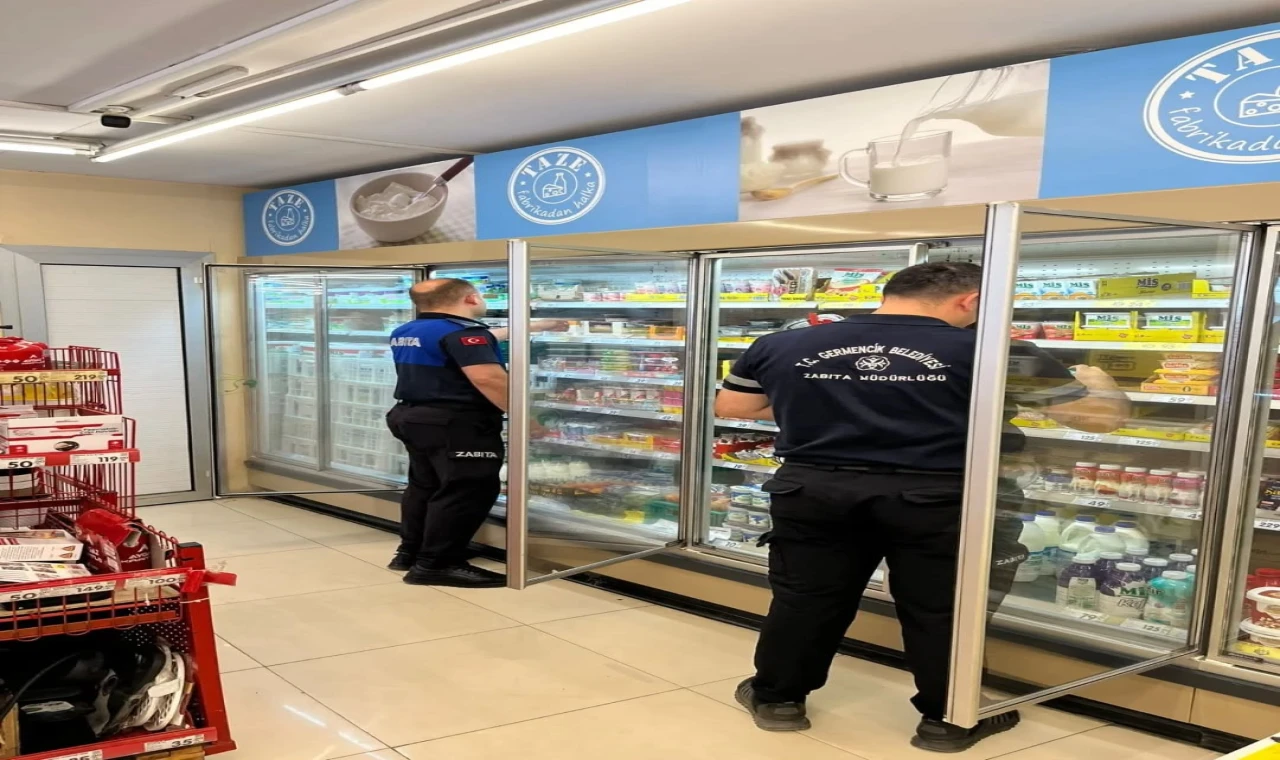 Germencik'te zabıta ekipleri marketlerde etiket ve son kullanma tarihi kontrolü yaptı