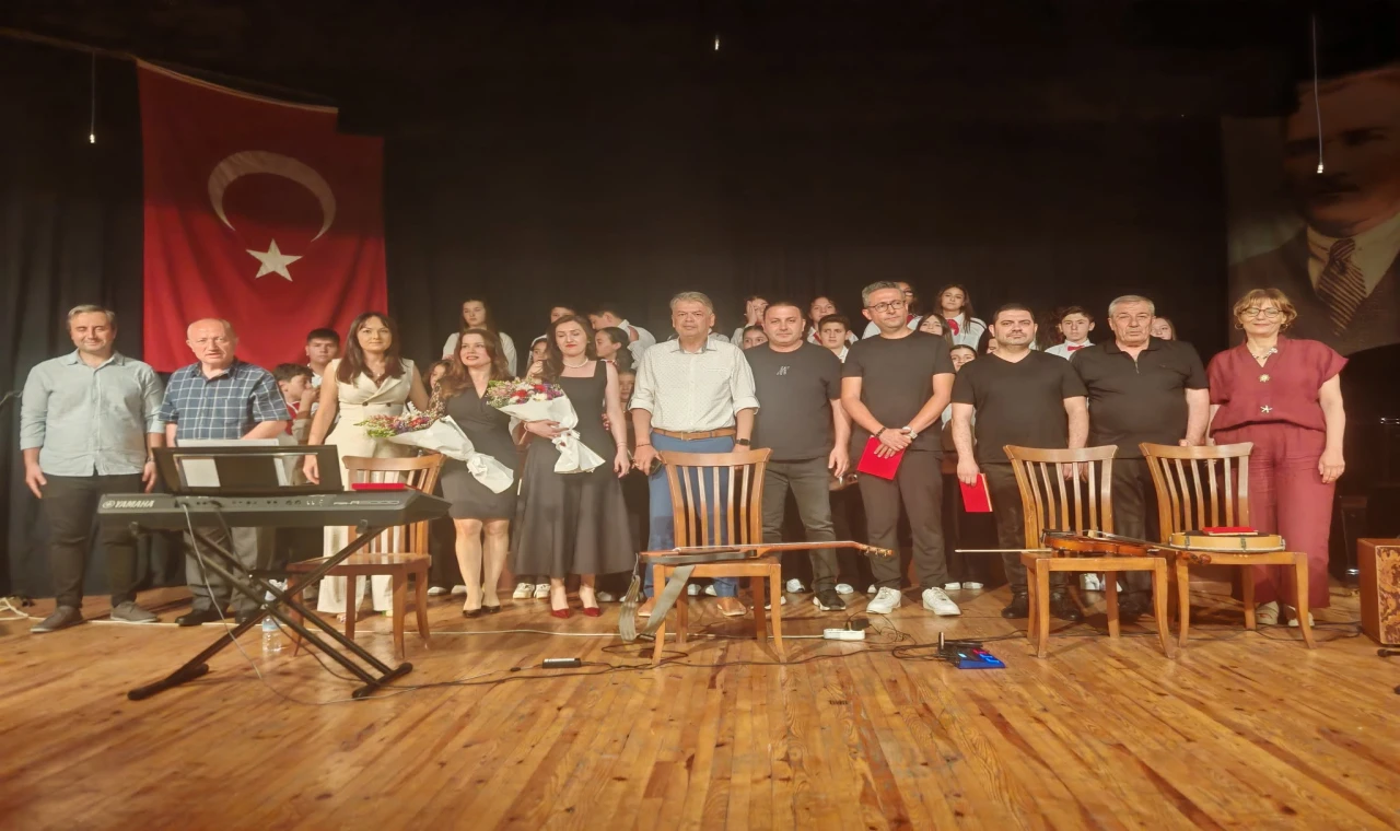 Koçlar Ortaokulu'nda Sanat Dolu Gece