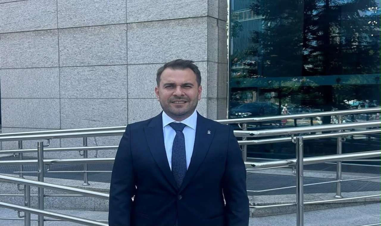 AK Parti Nazilli’nin Yeni Yönetimi Belli Oldu: Ali Gürbüz Listesini Açıkladı
