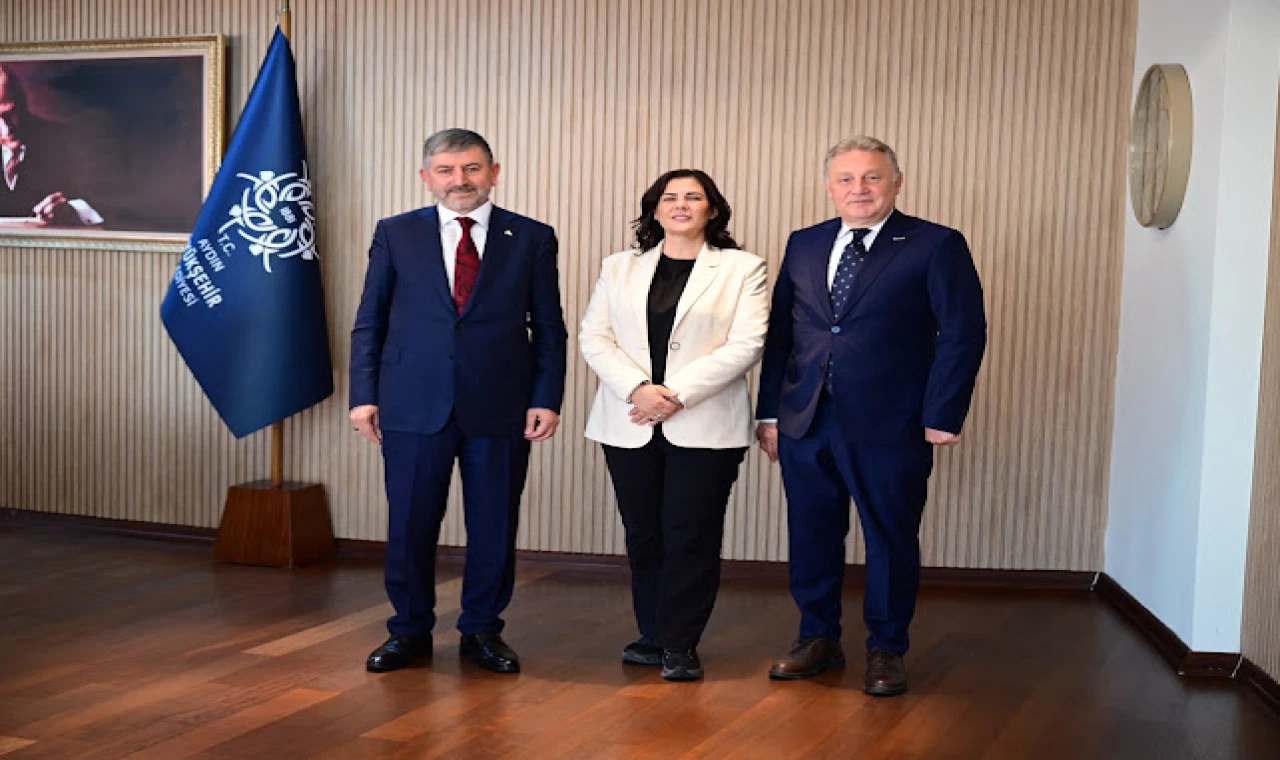 BAŞKAN ÇERÇİOĞLU'NA AHLATCI HOLDİNG DOĞAL GAZ GRUP BAŞKANI KAHRAMAN VE ENERYA AYDIN İL MÜDÜRÜ GÜNGÖR’DEN ZİYARET