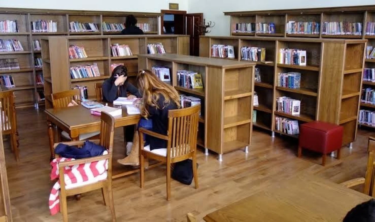 Aydın İl Halk Kütüphanesi'nde yeni rezervasyon sistemi hizmete girdi