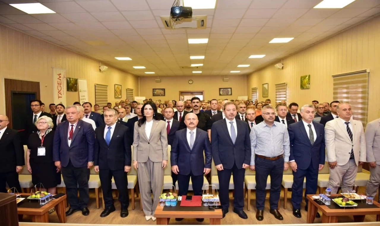 Aydın’da Türkiye’nin İlk Ulusal İncir Çalıştayı Gerçekleştirildi