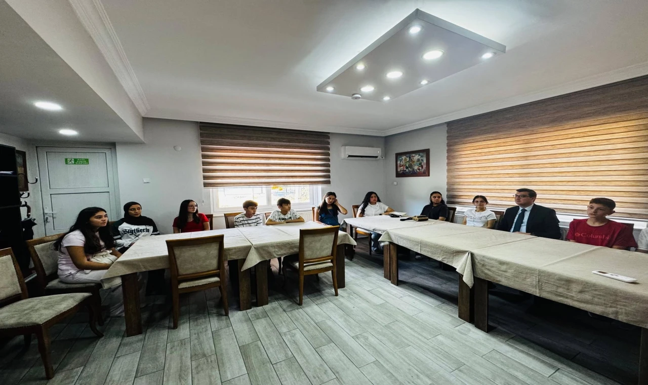 Bozdoğan’da LGS başarısı gösteren öğrenciler ödüllendirildi