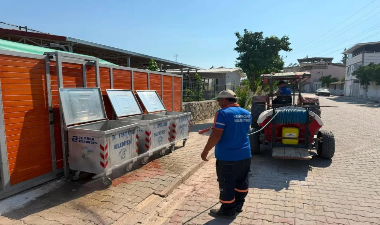 Yenipazar'da haşereye karşı ilaçlama çalışmaları sürüyor