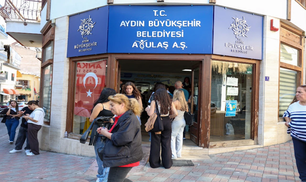 AYDIN BÜYÜKŞEHİR BELEDİYESİ’NİN ÜNİVERSİTE ÖĞRENCİLERİNE AYKART HİZMETİ SÜRÜYOR