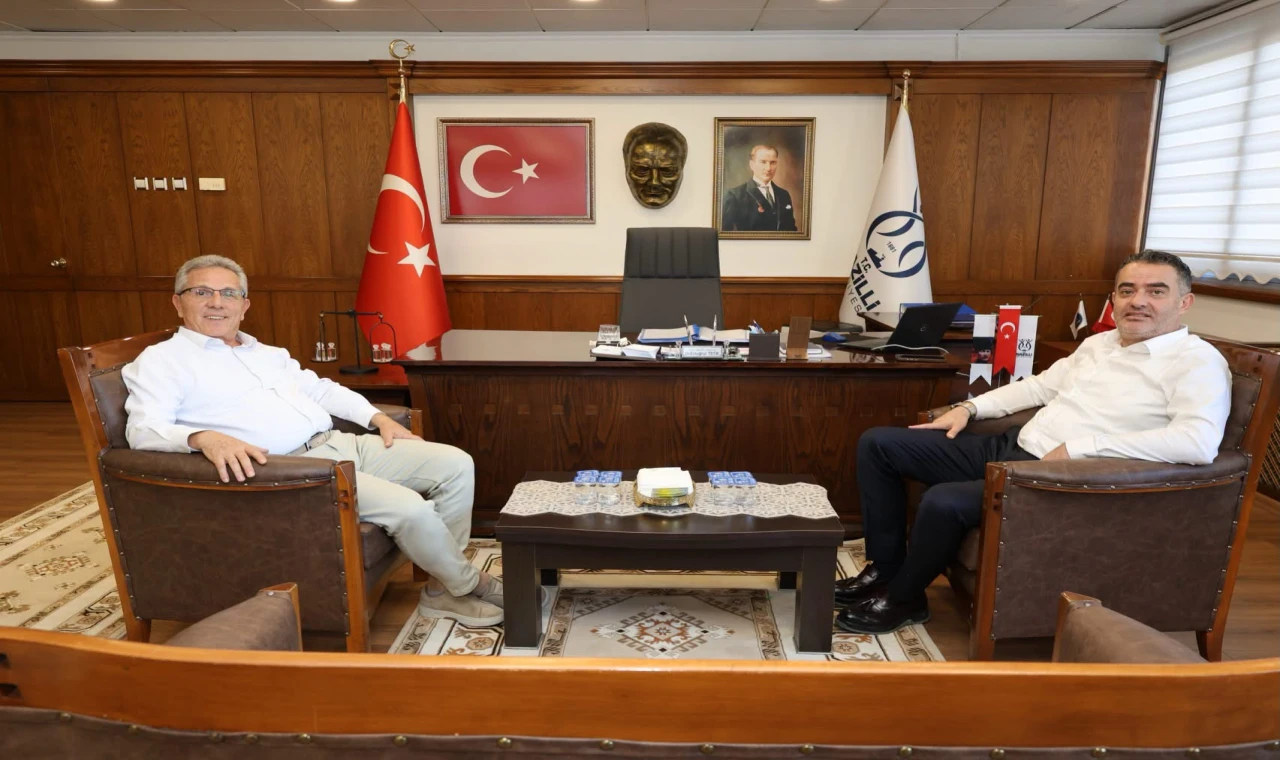 Başkan Tetik, Koçarlı Belediye Başkanı Arıcı’yı ağırladı