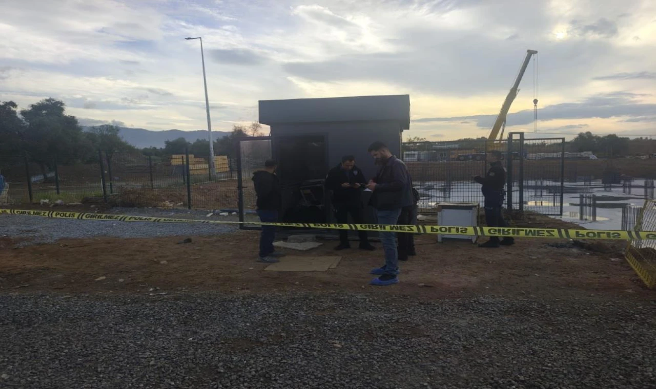 Bekçi kulübesinde ölü bulundu