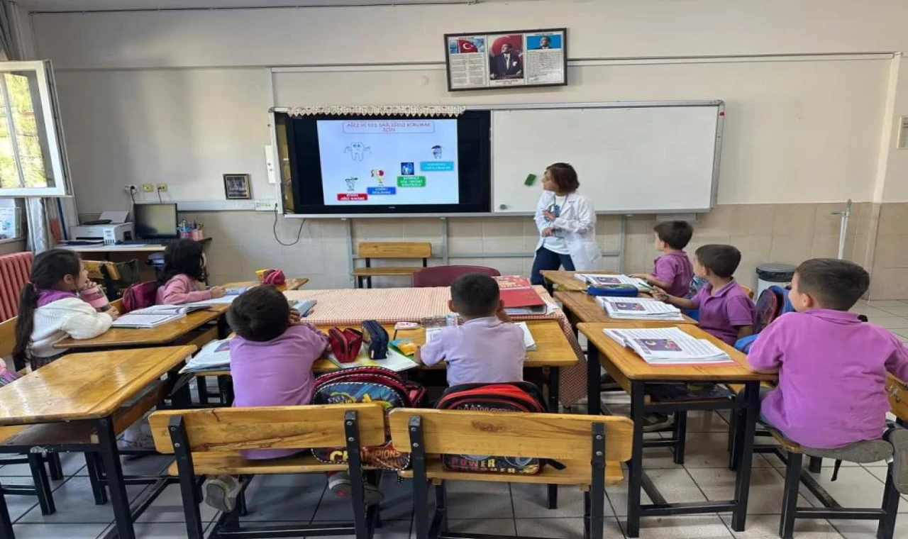Nazilli’de ilkokul öğrencilerine ağız ve diş sağlığı eğitimi