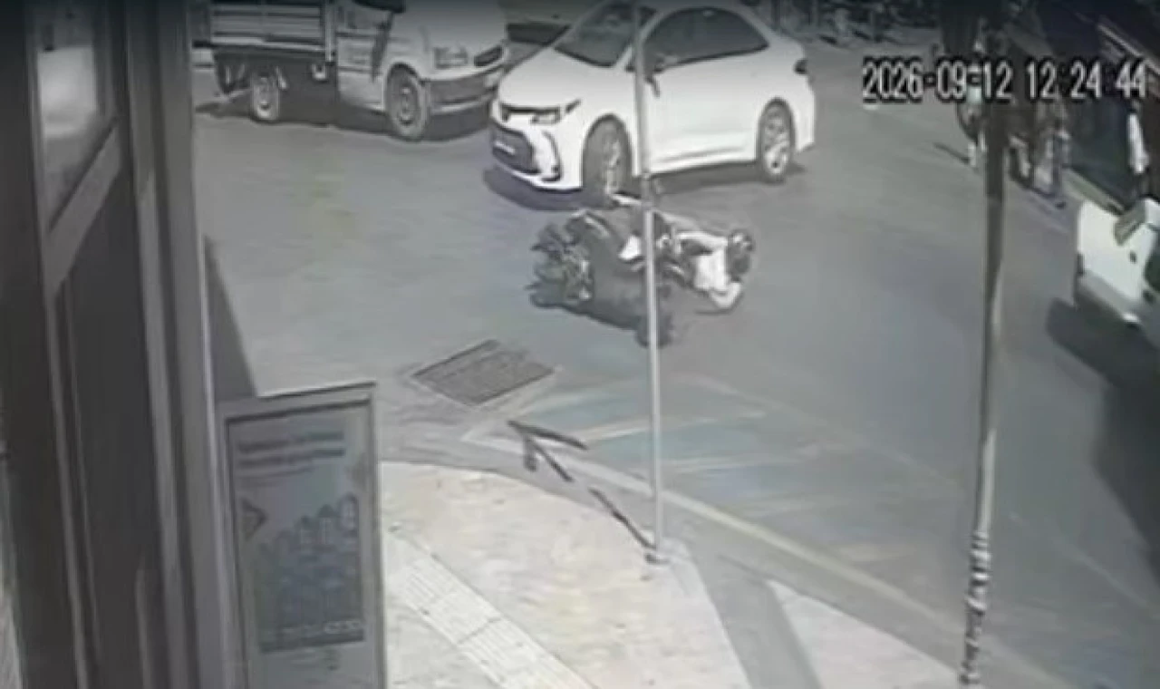 Otomobil ile motosiklet çarpıştı: 1 yaralı