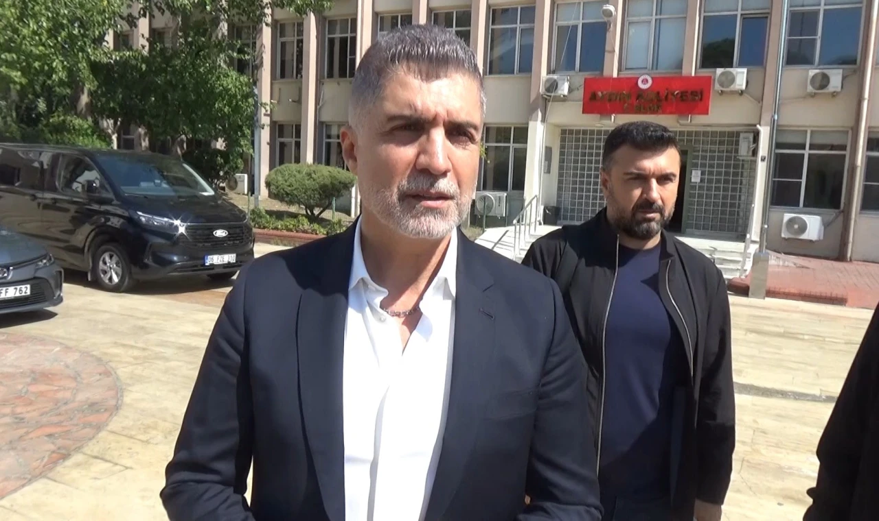 Sanatçı Özcan Deniz, kardeşlerinin hakaret davasında ifade verdi