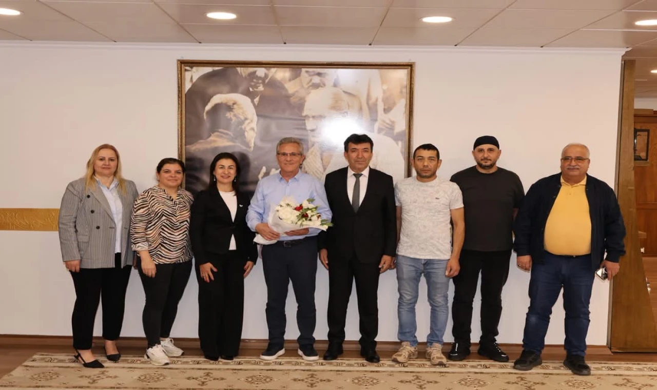 Başkan Ertuğrul Tetik, Lokantacılar ve Kasaplar Odası Yönetimini Ağırladı