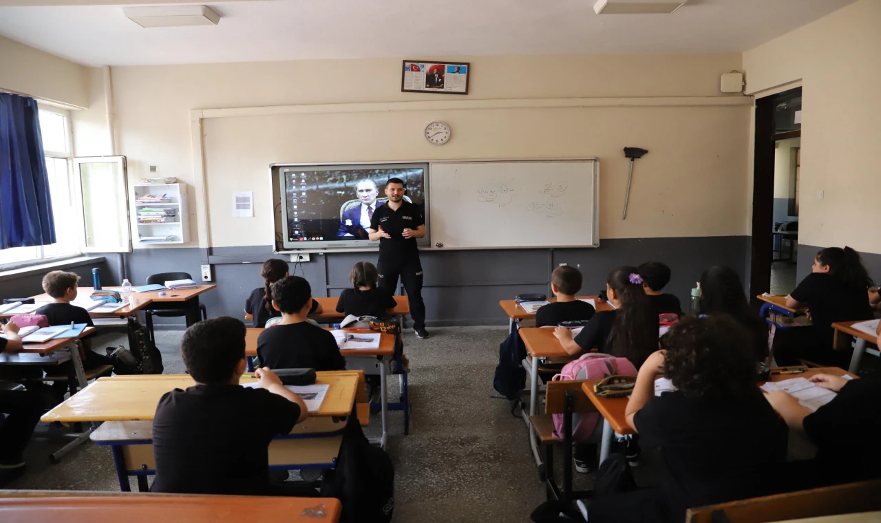 NAFAD’DAN OKULLARDA AFET FARKINDALIK EĞİTİMLERİ