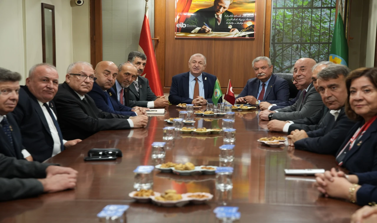 Zafer Partisi Genel Başkanı Ümit Özdağ Aydın’da Temaslarda Bulundu