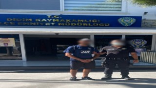 Didim’de Çalıntı Motorla Gasp Yaptı