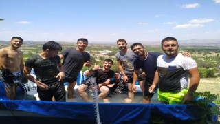 Gençler Serinlemenin Formülünü Buldu