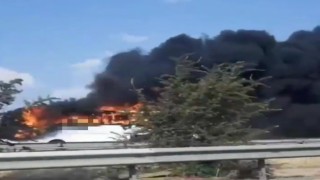 İzmir'de Yolcu Otobüsü Alev Topuna Döndü