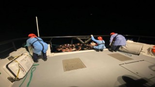 Kuşadası'nda 35 Düzensiz Göçmen Kurtarıldı
