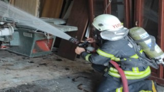 Marangoz Atölyesindeki Yangın Kısa Sürede Söndürüldü