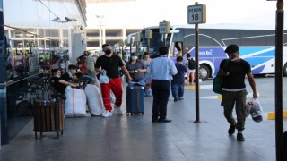 Otogarlarda Bayram Yoğunluğu