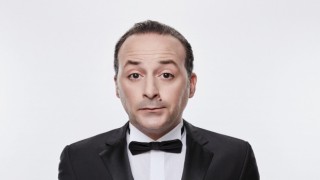 Ünlü komedyen Tolga Çevik Aydınlılar İle Buluşacak 