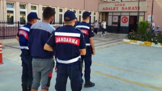 Haberleşme ve enerji nakil kablolarını çalarken yakalandı