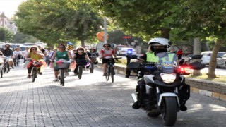 Nazilli'de 9. Süslü Kadınlar Bisiklet Turu Yapıldı