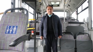 Kahraman şoför bayılan yolcuyu güzergah değiştirip hastaneye yetiştirdi